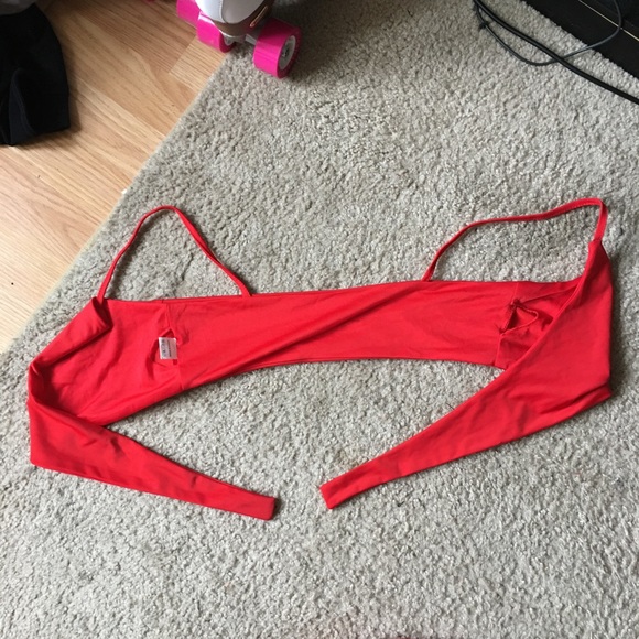 Red Bikini - Picture 3 of 4